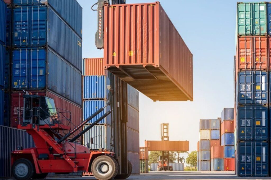 Técnico superior en régimen aduanero